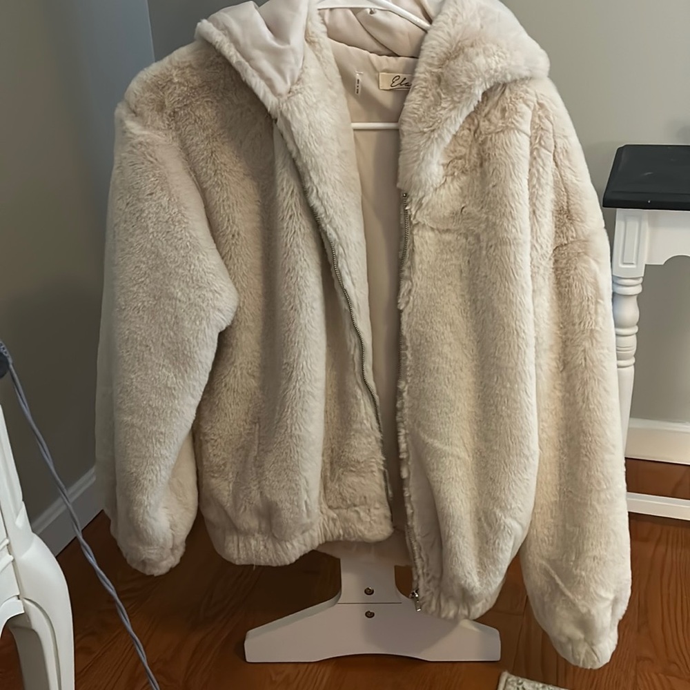 Cream super soft bomber